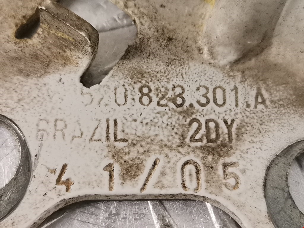 Петля капота левая/правая VOLKSWAGEN Fox 2005-2011