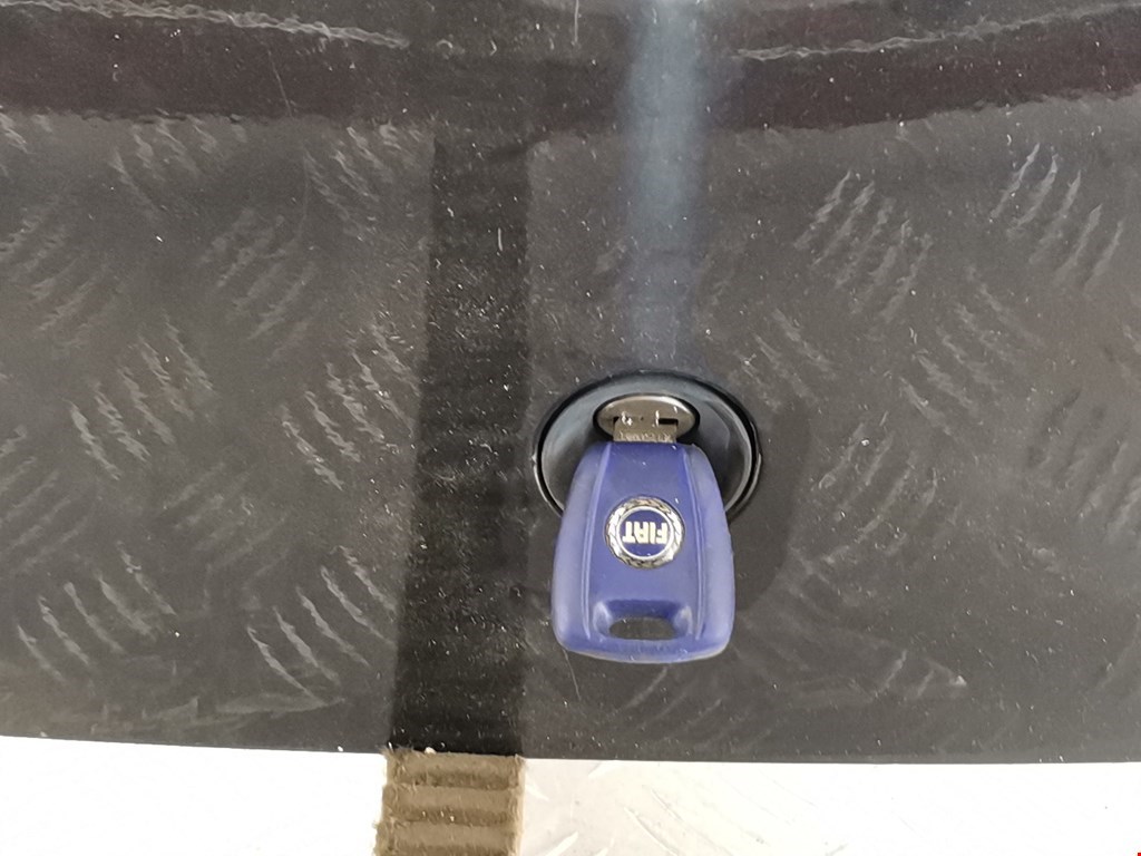 Обшивка крышки багажника FIAT Punto II (188) 1999-2007