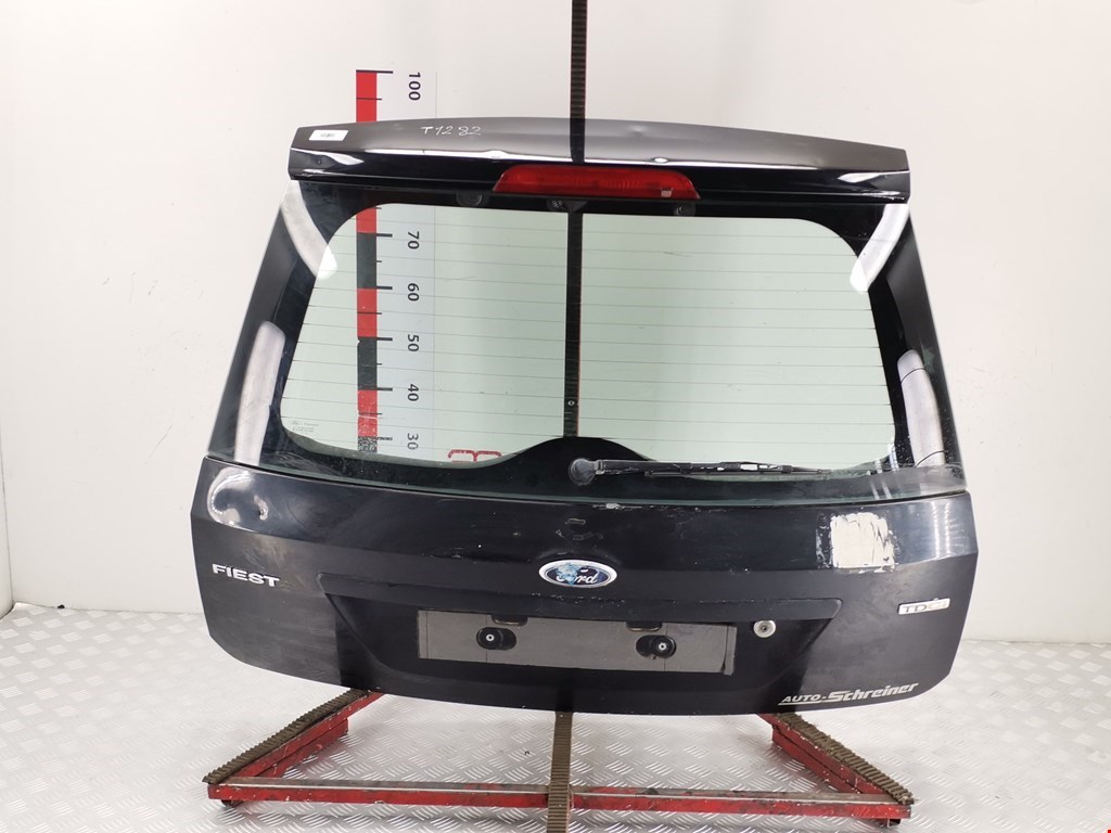 Крышка багажника (дверь багажника) Ford Fiesta 5 (2002-2008)