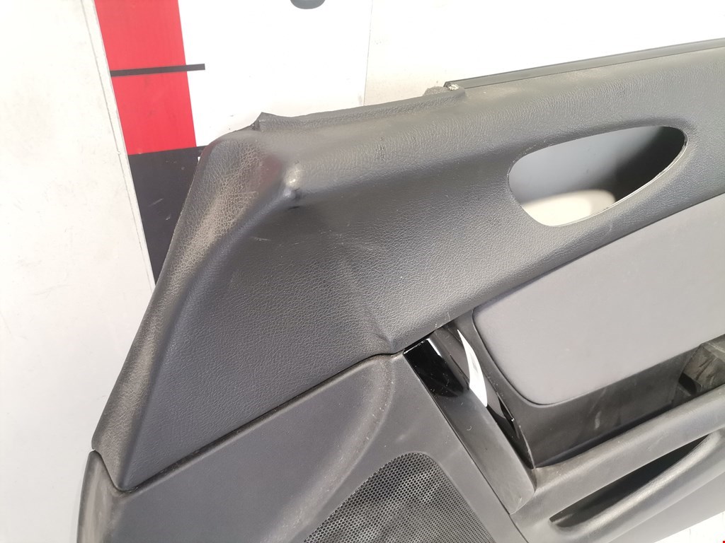 Обшивка двери передняя правая MAZDA RX-8 2003-2012