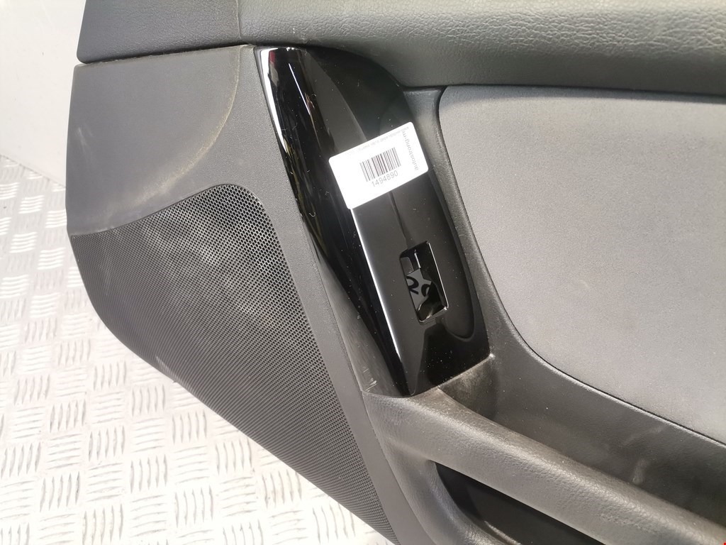 Обшивка двери передняя правая MAZDA RX-8 2003-2012