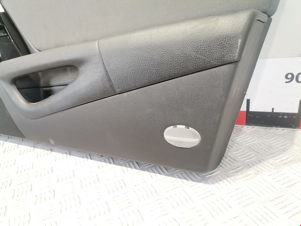 Обшивка двери передняя правая MAZDA RX-8 2003-2012