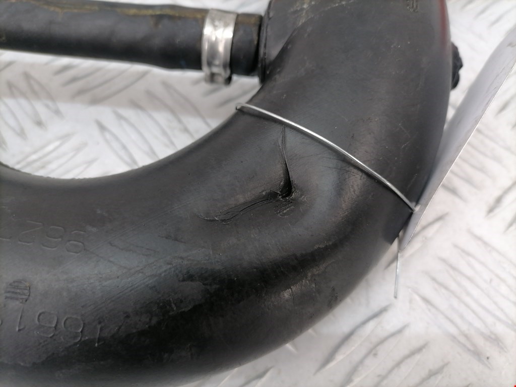 Патрубок воздушного фильтра CITROEN Xsara 1997-2000