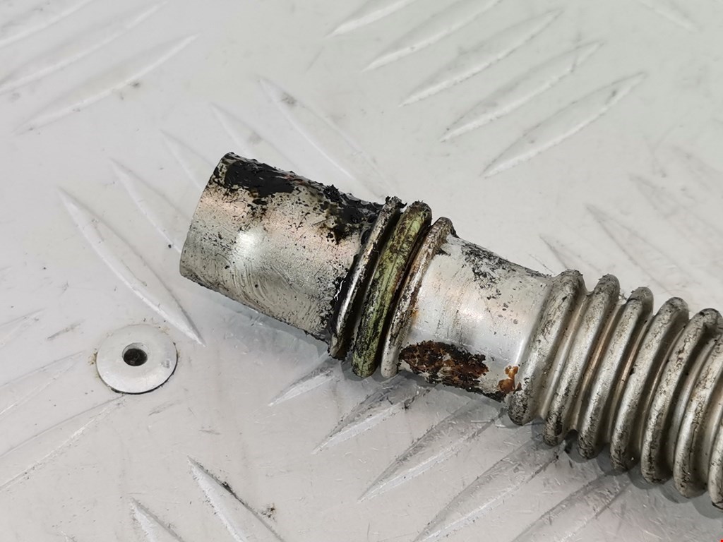 Трубка нагнетателя VOLKSWAGEN Passat B5 1997-2005