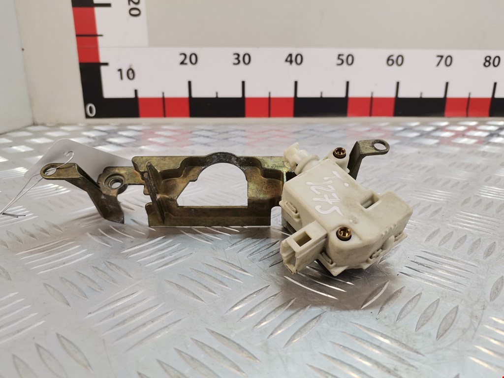 Активатор замка багажника VOLKSWAGEN Polo IV 2001-2009