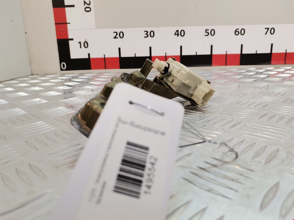 Активатор замка багажника VOLKSWAGEN Polo IV 2001-2009