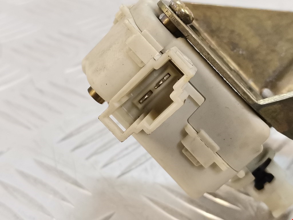 Активатор замка багажника VOLKSWAGEN Polo IV 2001-2009