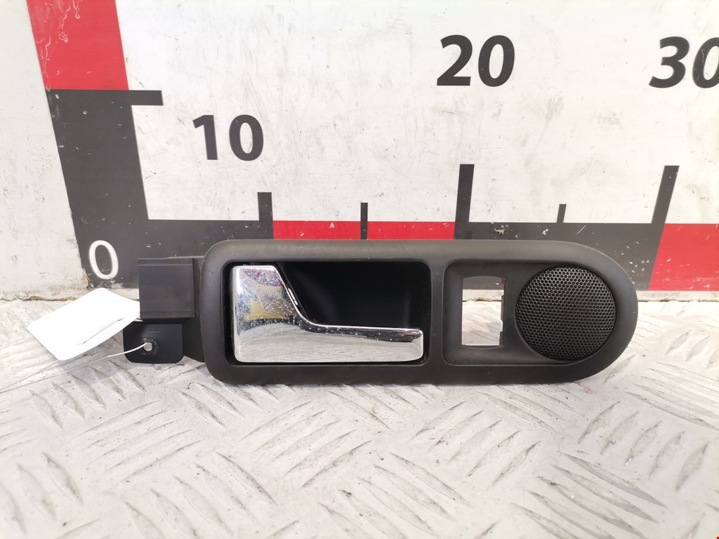 Ручка дверная задняя внутренняя левая VOLKSWAGEN Passat B5 1997-2005