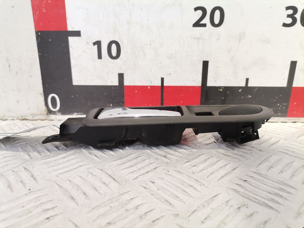 Ручка дверная задняя внутренняя левая VOLKSWAGEN Passat B5 1997-2005