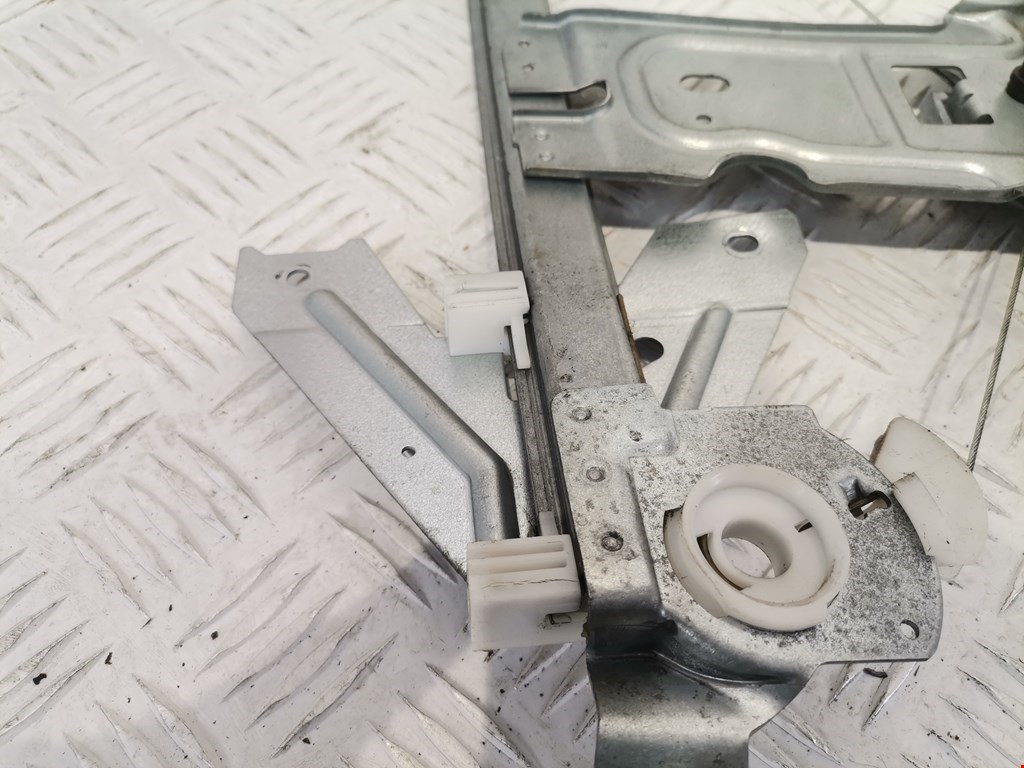 Стеклоподъемник задний левый CITROEN Xsara 1997-2000