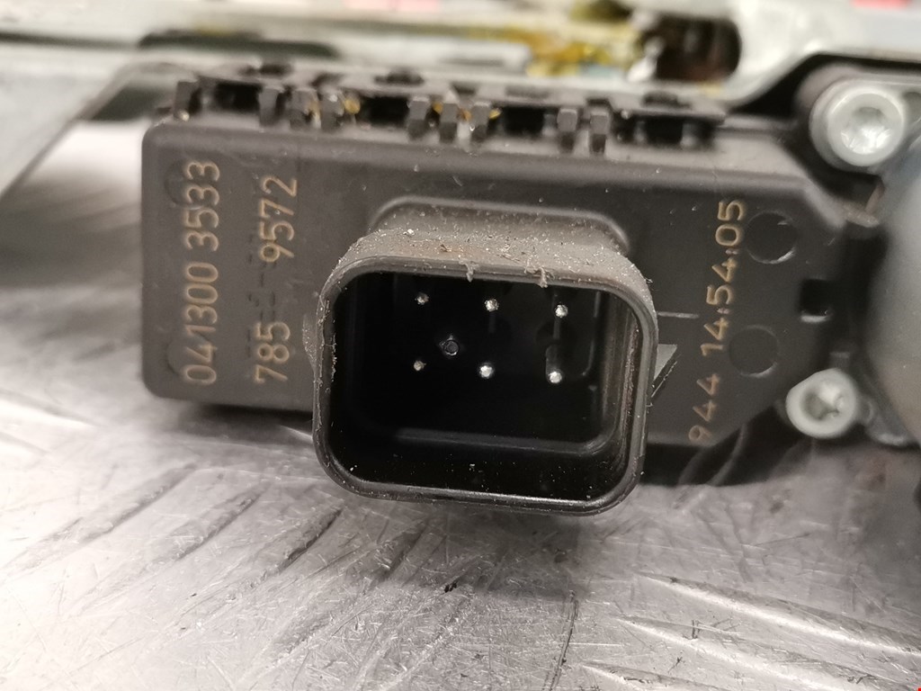 Стеклоподъемник передний правый OPEL Astra H/Family 2004-2015