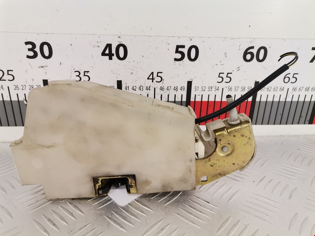 Замок двери задней левой FORD Mondeo I 1993-1996