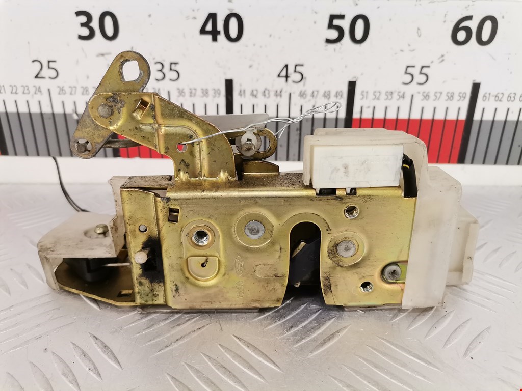 Замок двери задней левой FORD Mondeo I 1993-1996