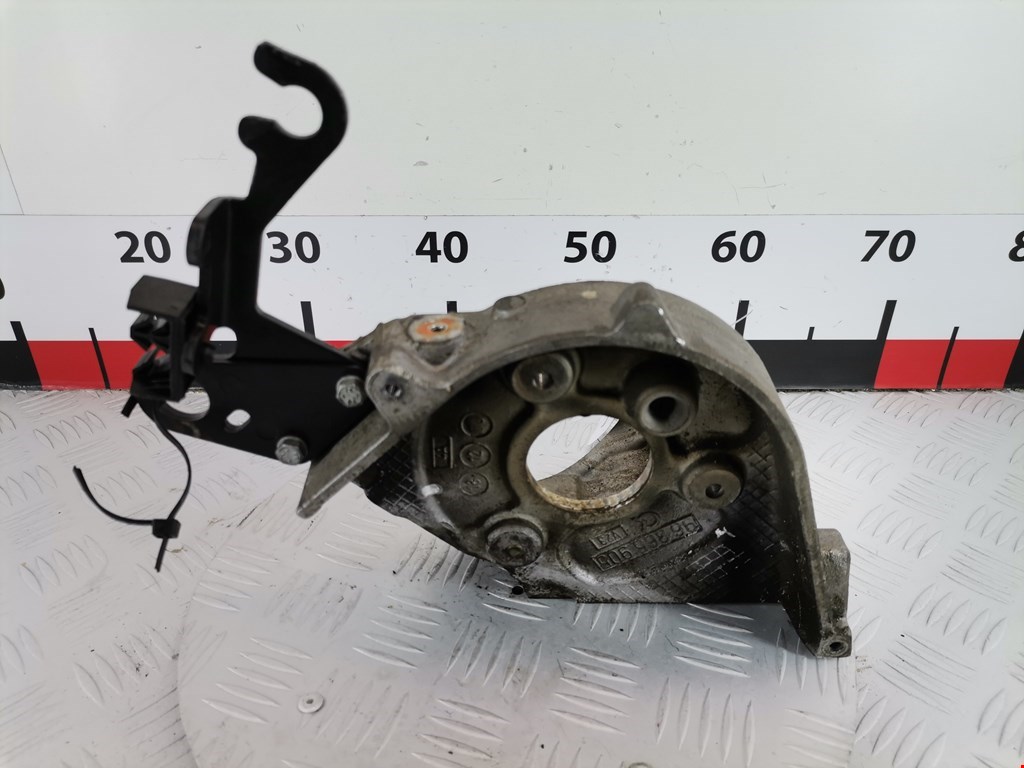 Кронштейн ТНВД PEUGEOT 406 1995-1999