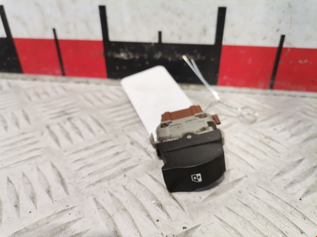 Кнопка стеклоподъемника RENAULT Espace 2003-2014