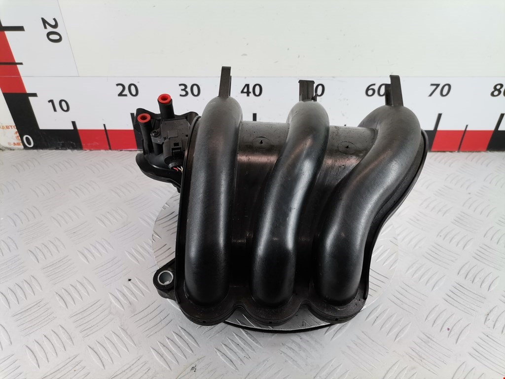 Коллектор впускной VOLKSWAGEN Fox 2005-2011