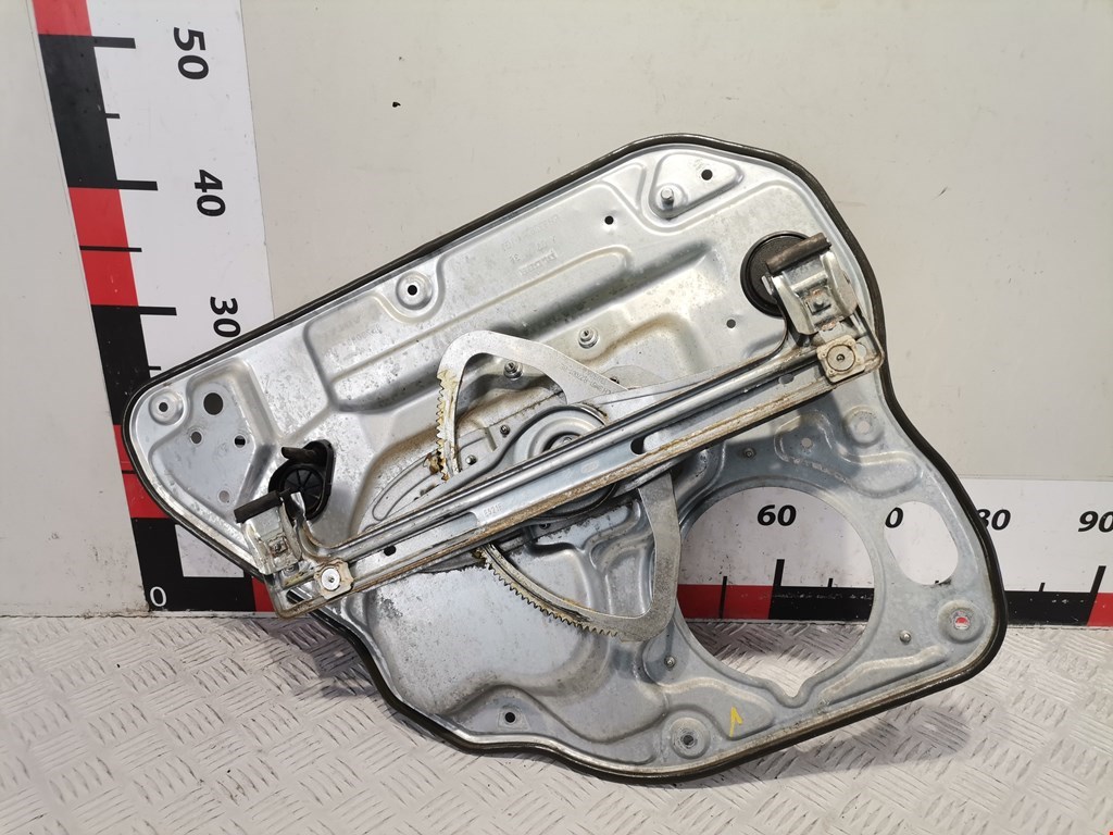 Стеклоподъемник задний правый VOLVO V50 I 2004-2012