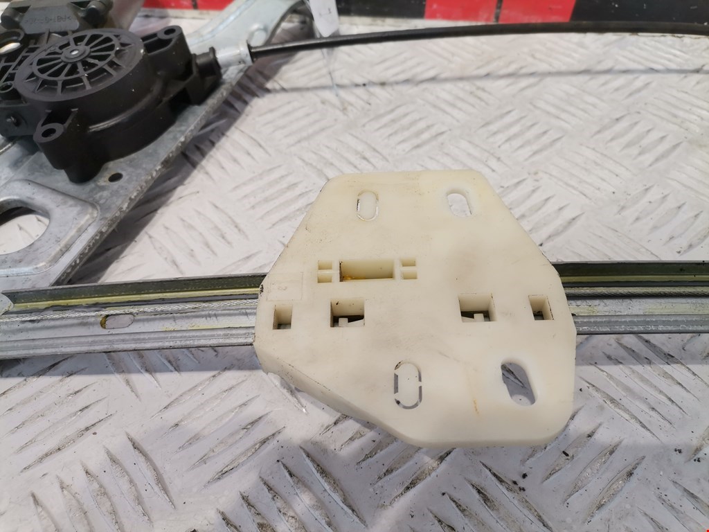 Стеклоподъемник задний левый RENAULT Espace 1997-2003