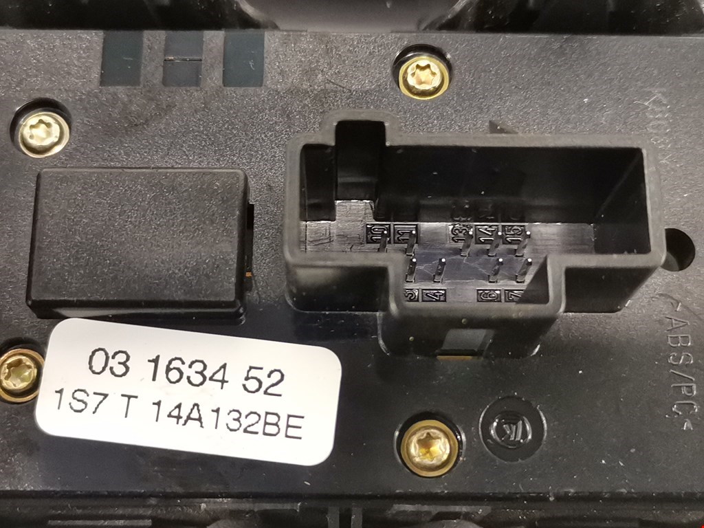 Блок управления стеклоподъемниками FORD Mondeo III 2000-2007