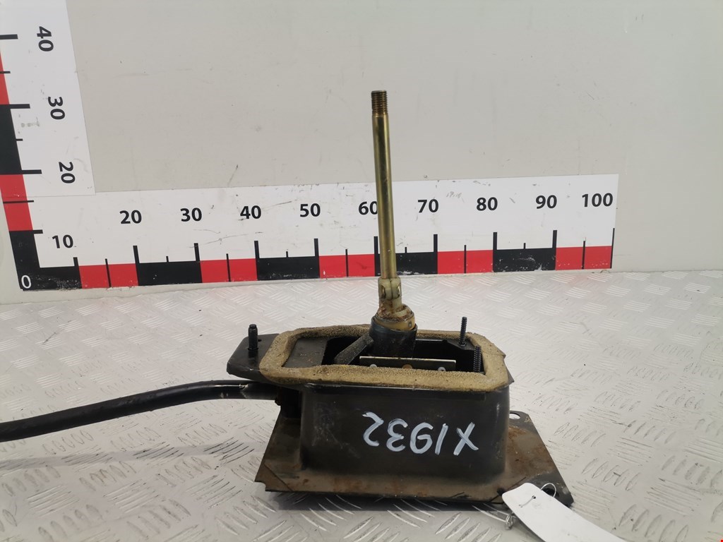 Кулиса (селектор) АКПП/МКПП в салоне VOLKSWAGEN Golf III 1991-1997