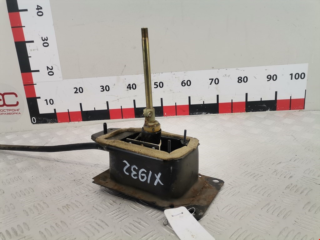 Кулиса (селектор) АКПП/МКПП в салоне VOLKSWAGEN Golf III 1991-1997