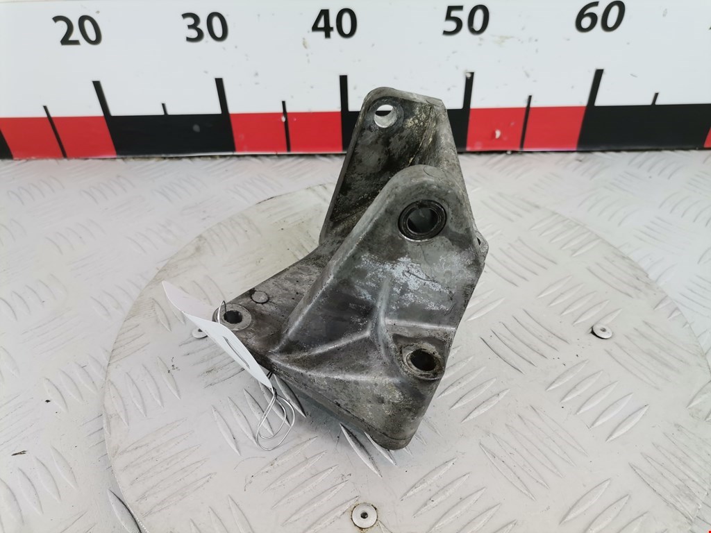 Кронштейн кондиционера NISSAN Almera Tino 2000-2006