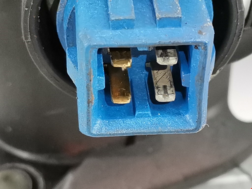 Фланец двигателя системы охлаждения AUDI A3 8L 1996-2003