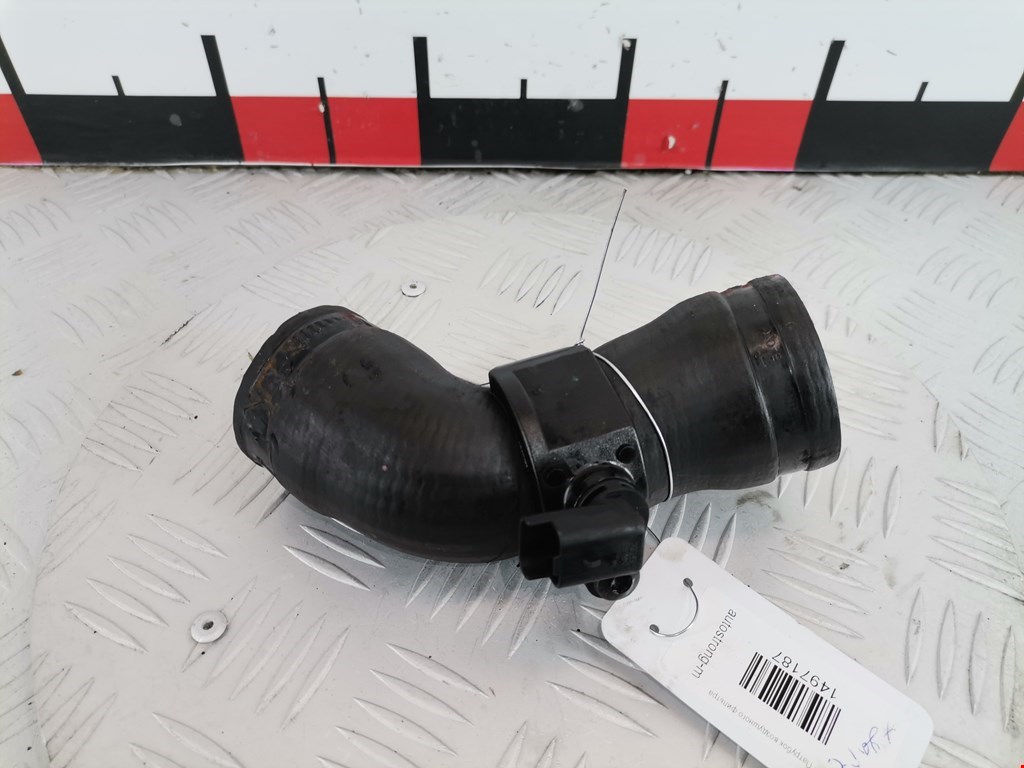 Патрубок воздушного фильтра FORD Fiesta 2001-2008