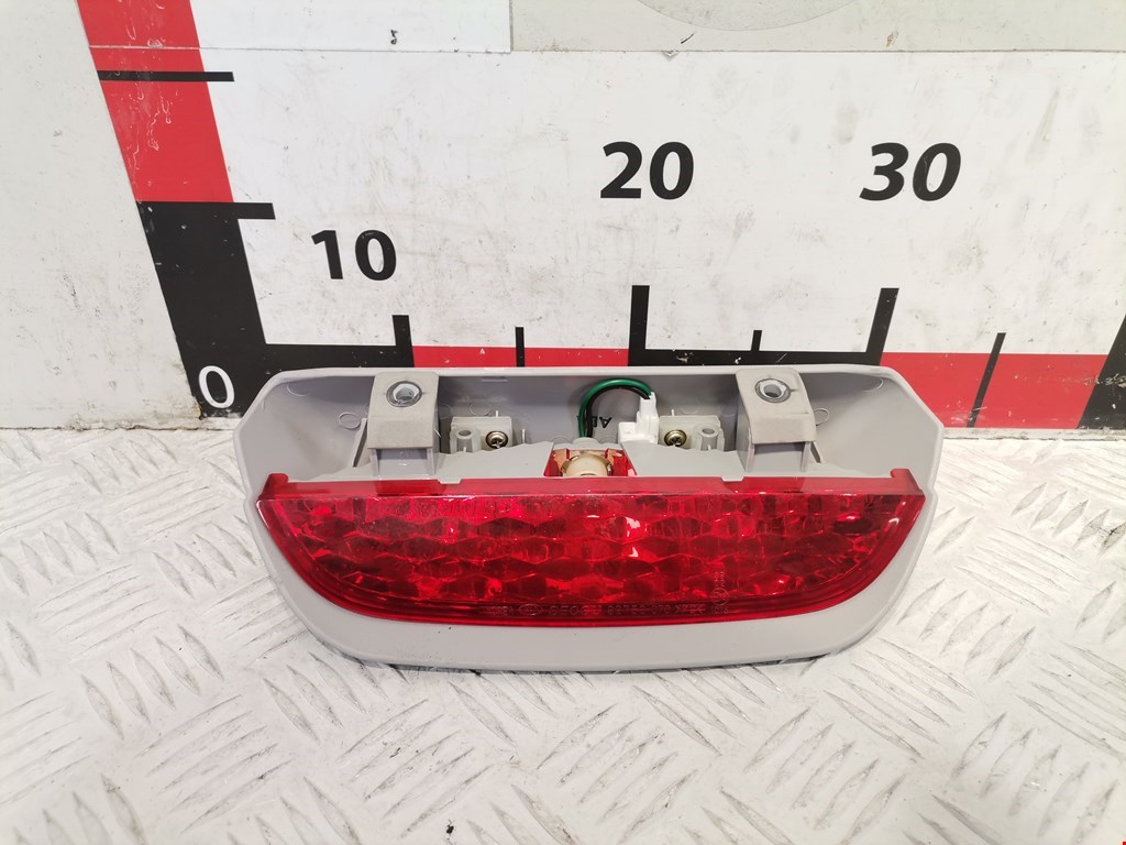 Фонарь дополнительный тормозной (стоп-сигнал) Kia Picanto 1 (2004-2011)