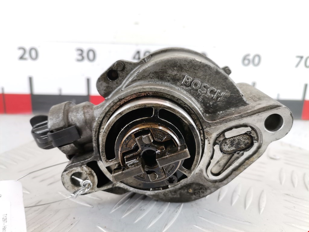 Насос вакуумный Ford Focus 2 (2004-2011)