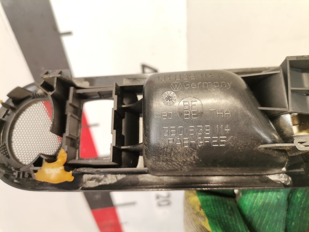 Ручка дверная задняя внутренняя правая VOLKSWAGEN Bora 1998-2005