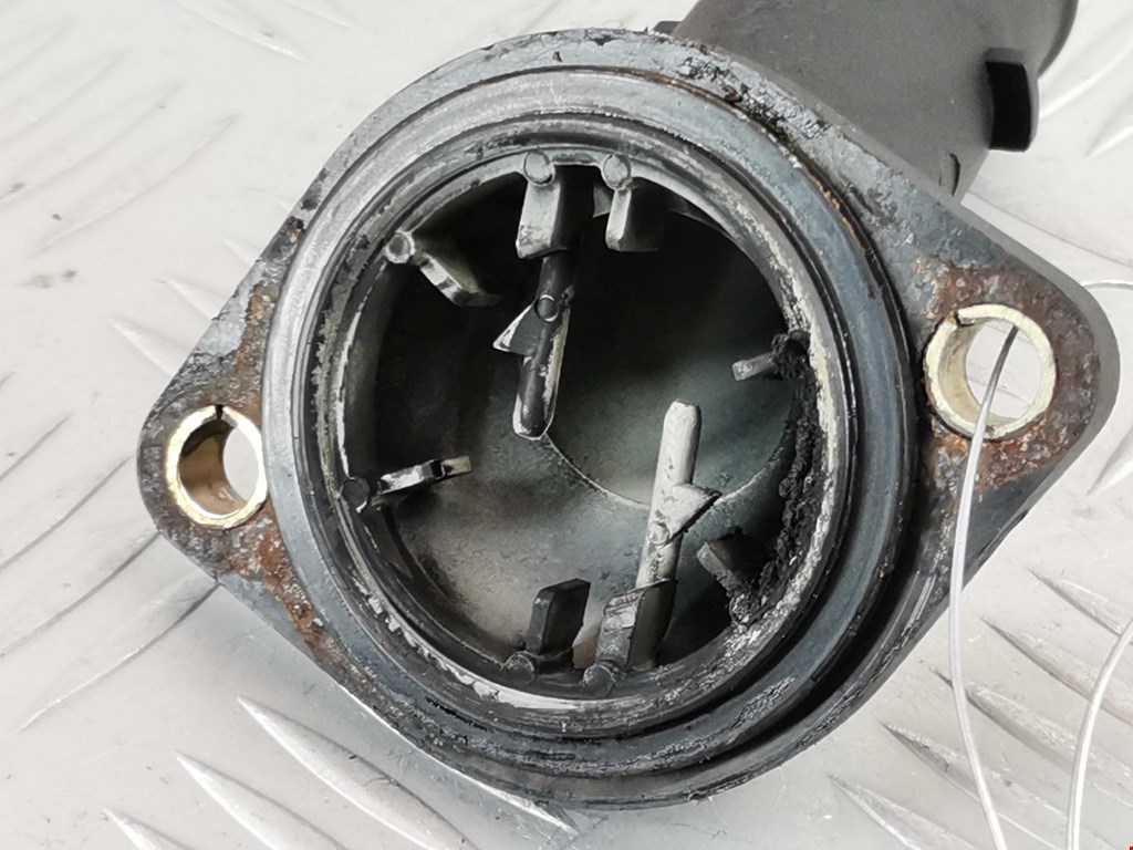 Корпус термостата VOLKSWAGEN Polo IV 2001-2009