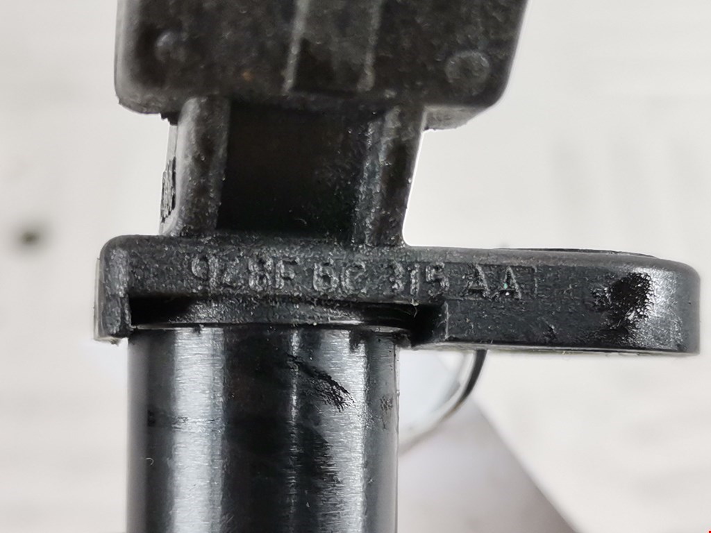 Датчик положения коленвала FORD Mondeo II 1996-2000