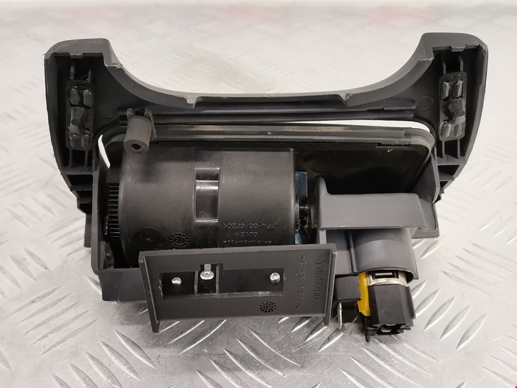 Пепельница передняя RENAULT Laguna 1993-2000