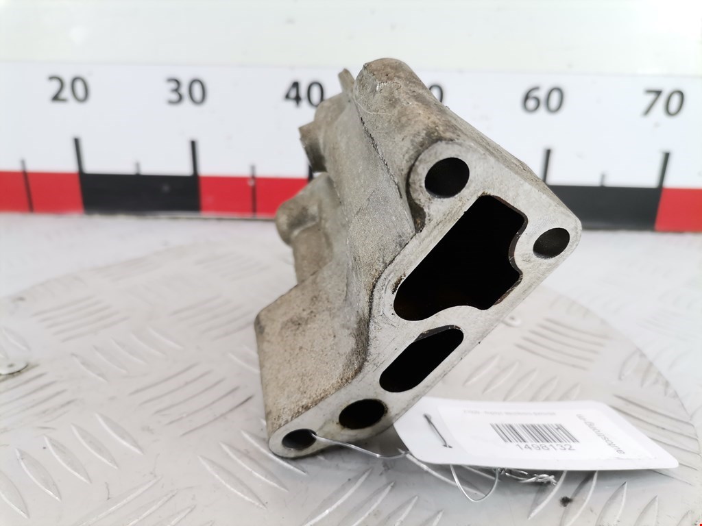 Корпус масляного фильтра AUDI A4 B5 1995-2001