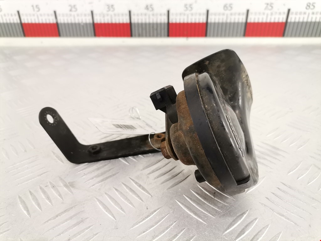 Сигнал звуковой (гудок клаксон) AUDI A4 B5 1995-2001