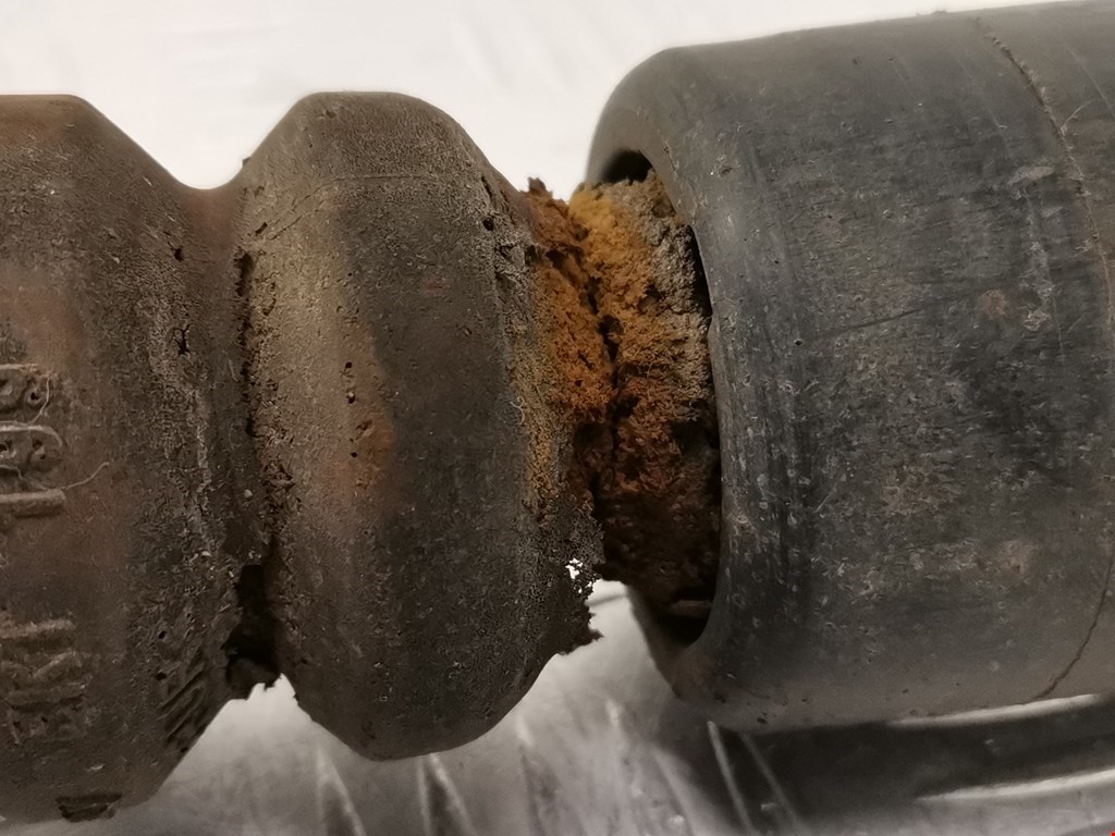 Амортизатор задний правый VOLKSWAGEN Fox 2005-2011