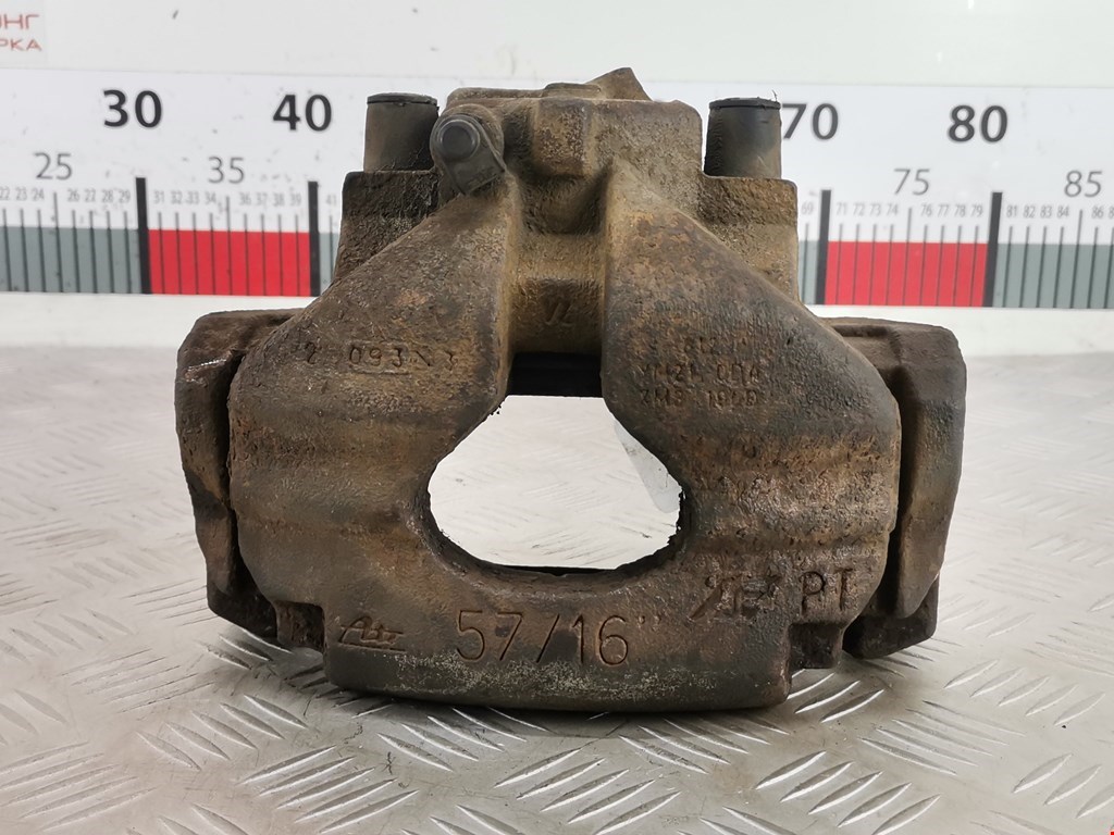 Суппорт передний правый SEAT Alhambra 1996-2010