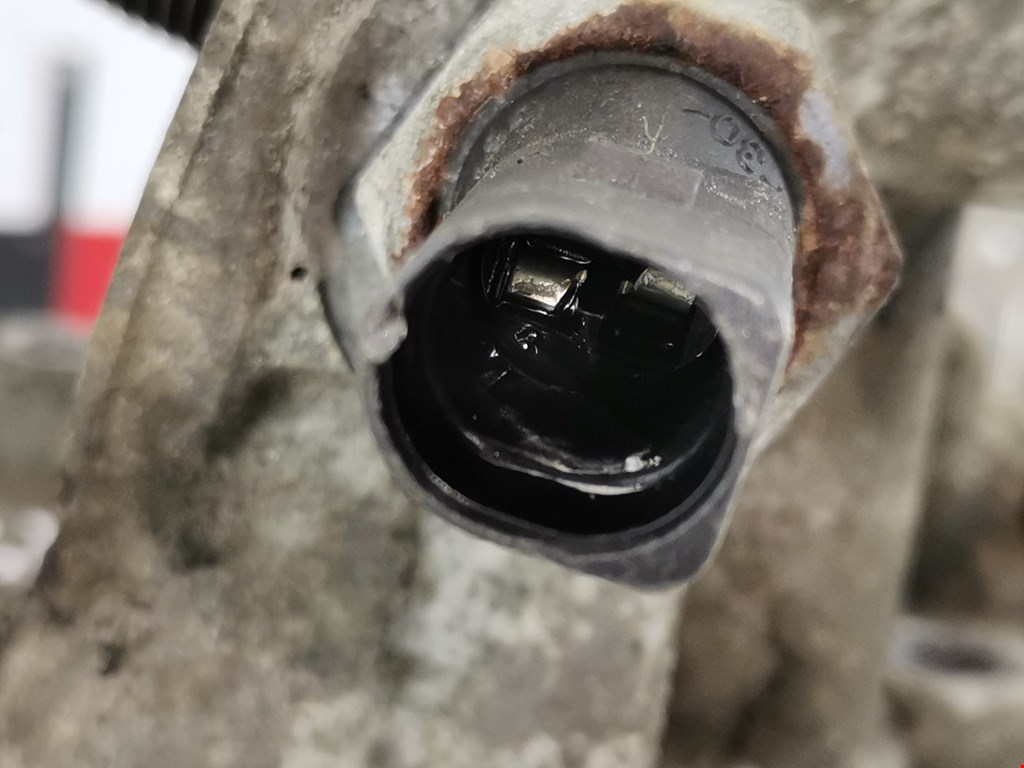 Корпус масляного фильтра AUDI A3 8L 1996-2003