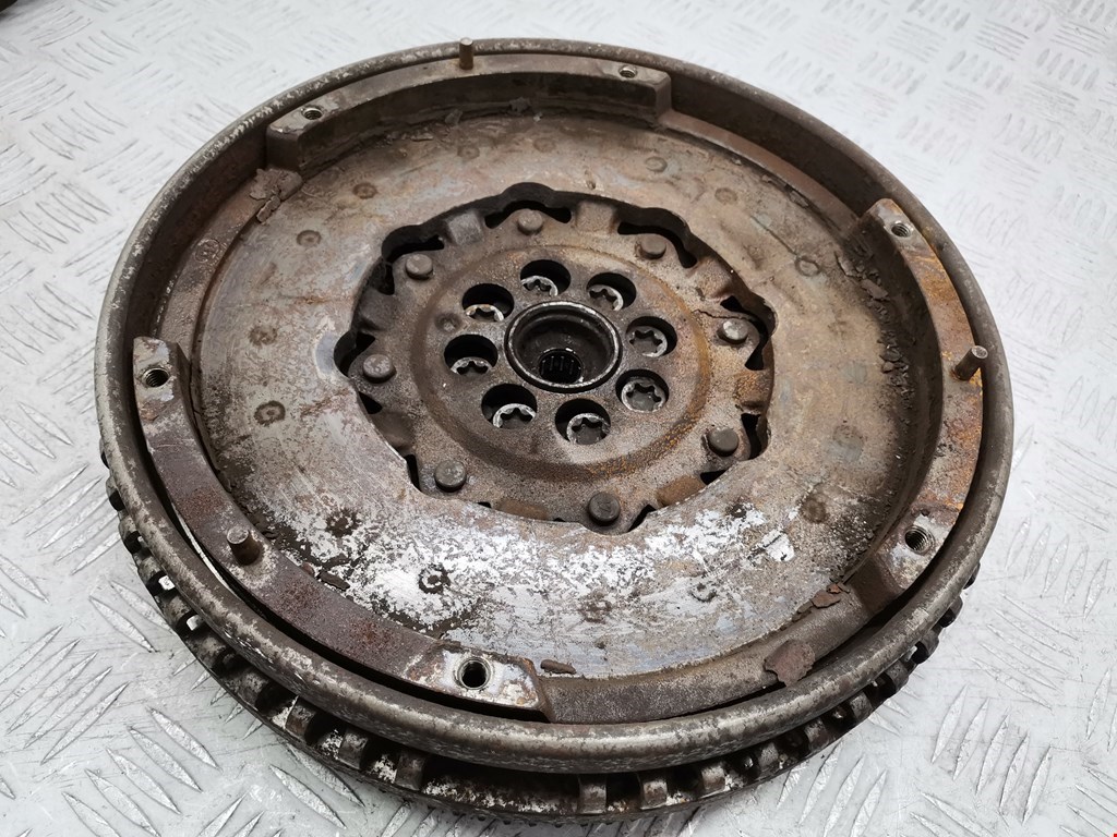 Маховик (демпфер сцепления) KIA Sorento 2002-2009