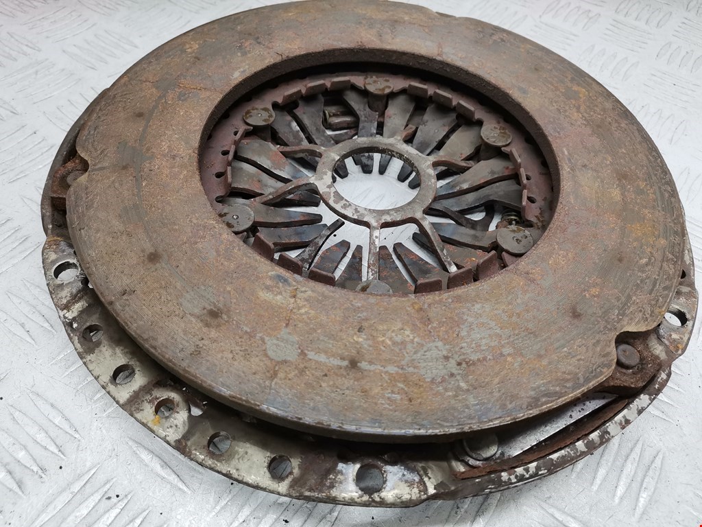 Маховик (демпфер сцепления) KIA Sorento 2002-2009