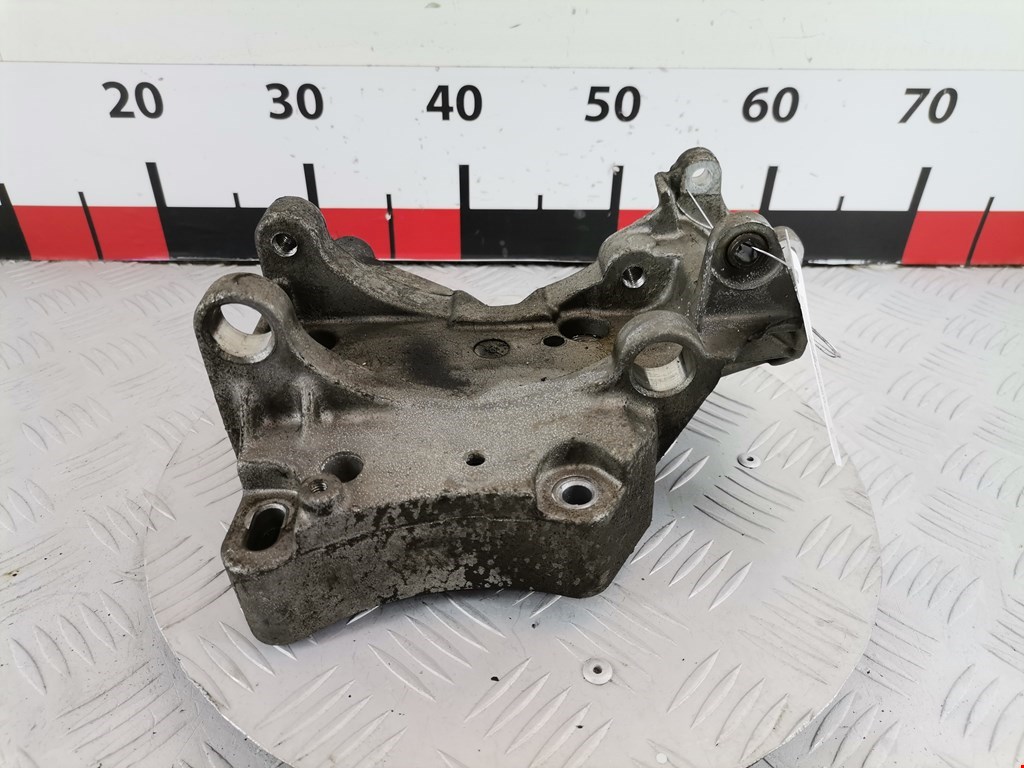 Кронштейн генератора PEUGEOT 206 1998-2012