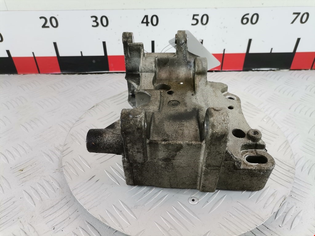 Кронштейн генератора PEUGEOT 206 1998-2012