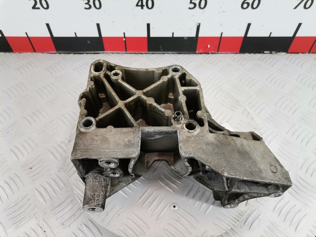 Кронштейн генератора PEUGEOT 206 1998-2012