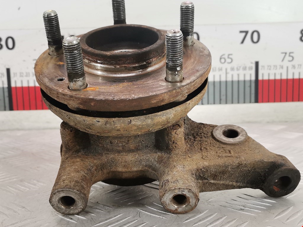 Ступица передняя левая HYUNDAI i30 2007-2012