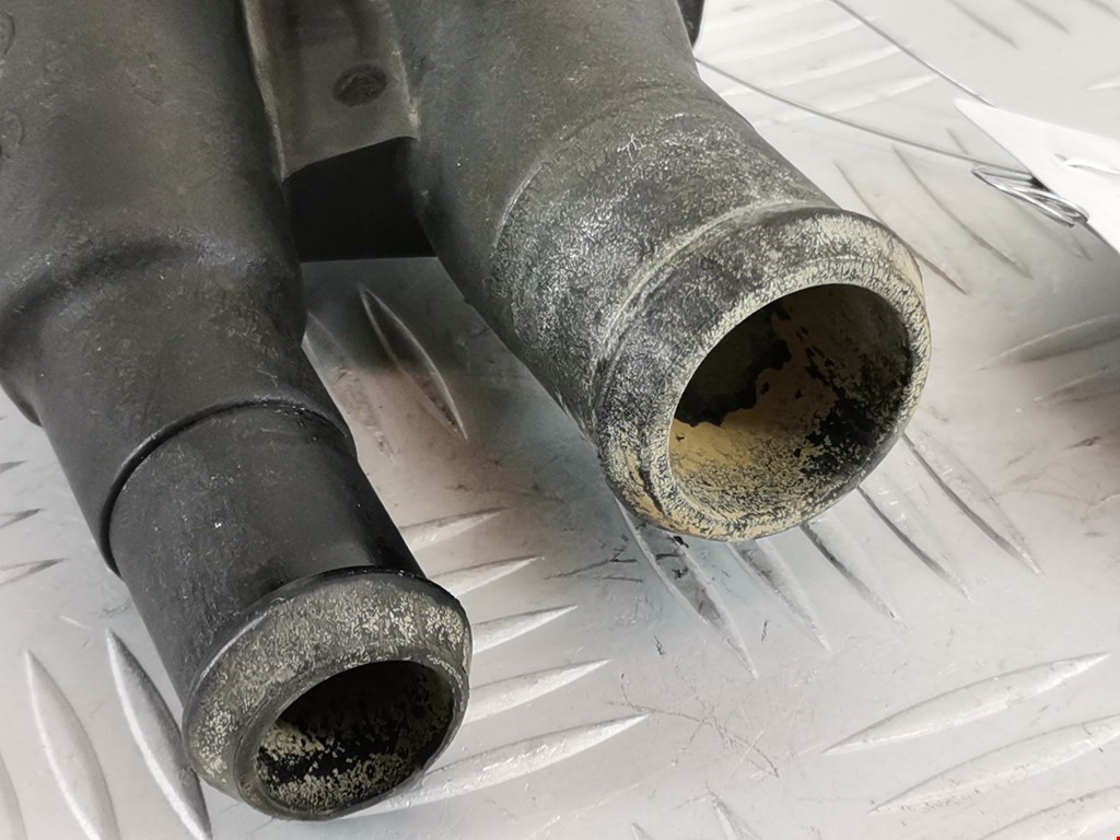 Корпус термостата FORD Focus II 2005-2011