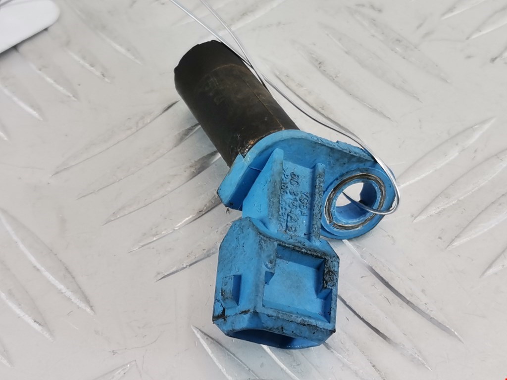 Датчик положения коленвала FORD Fiesta 2001-2008