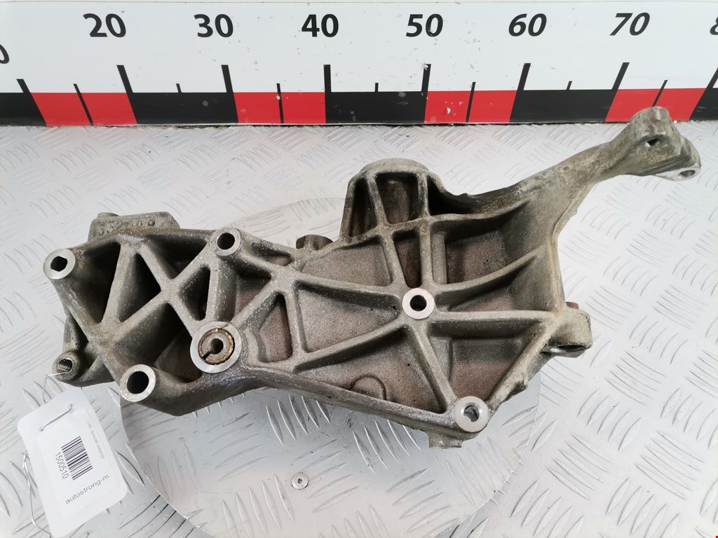 Кронштейн генератора AUDI A4 B5 1995-2001