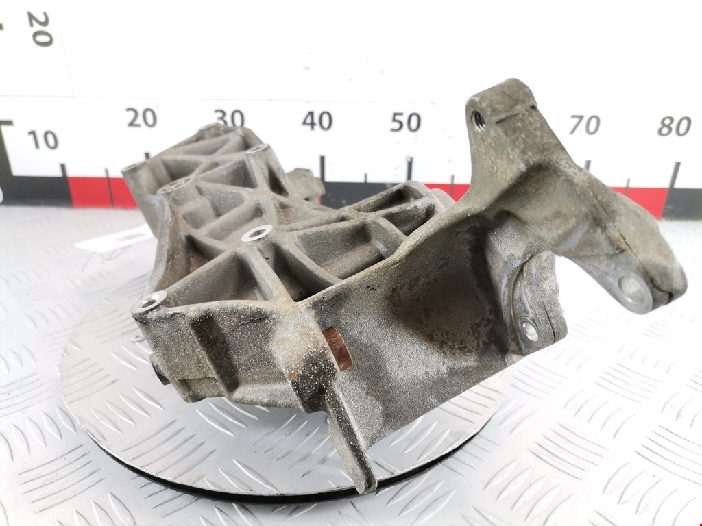 Кронштейн генератора AUDI A4 B5 1995-2001