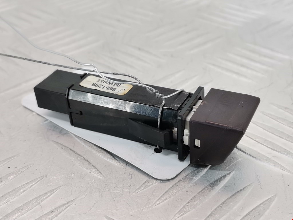 Кнопка аварийной сигнализации (аварийки) VOLVO V50 I 2004-2012